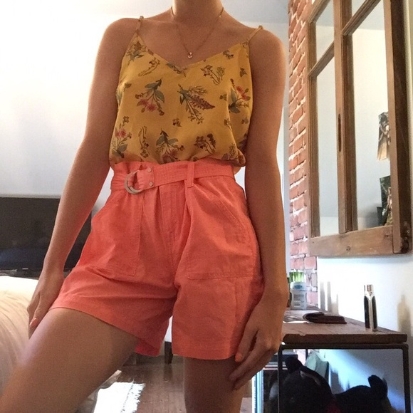 High waisted Calvin Klein shorts - Picture 2 of 4